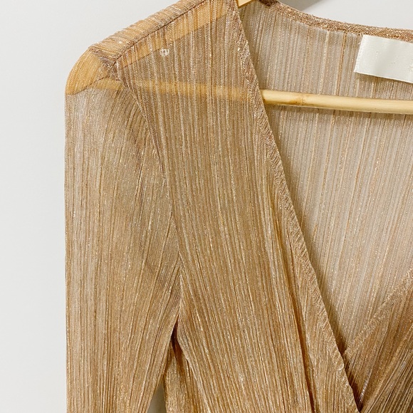 Shiny gold dress from Revolve - Size XS - Picture 7 of 9